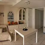 Pierre La - Climatise Avec Piscine Et A 5mn D'une De Sable Fin * Saint-Pierre-la-Mer (Aude)