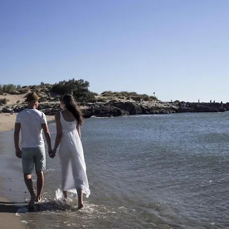 Pierre La - Climatise Avec Piscine Et A 5mn D'une De Sable Fin * Saint-Pierre-la-Mer (Aude)