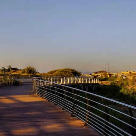 Pierre La - Climatise Avec Piscine Et A 5mn D'une De Sable Fin * Saint-Pierre-la-Mer (Aude)